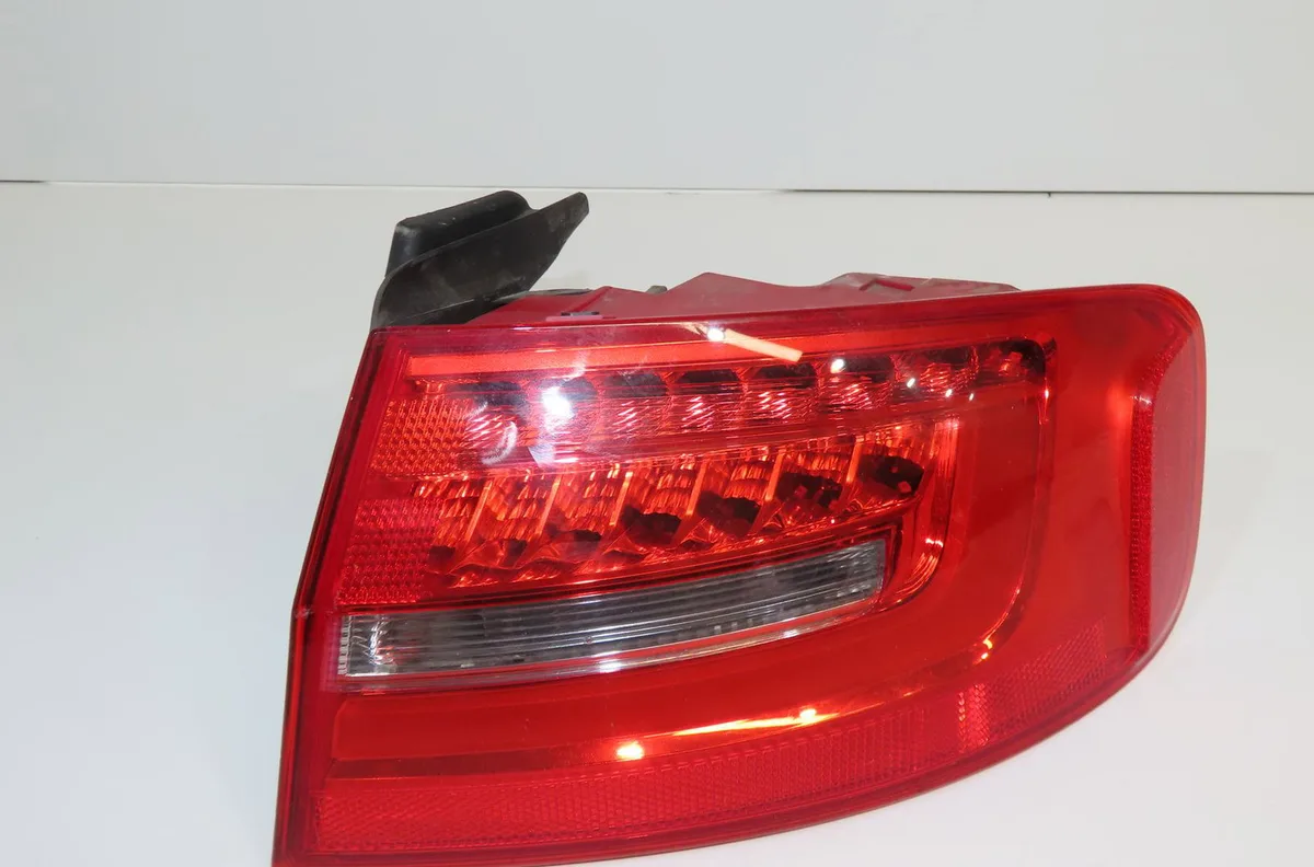 Feu arrière droit Audi A4 B8 (8K2) 2.0 tdi quattro (2011-2015) occasion