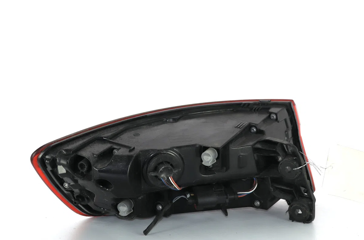 Feu arrière droit Audi A4 B9 (8W2, 8WC) 1.4 tfsi (2015-2019) occasion