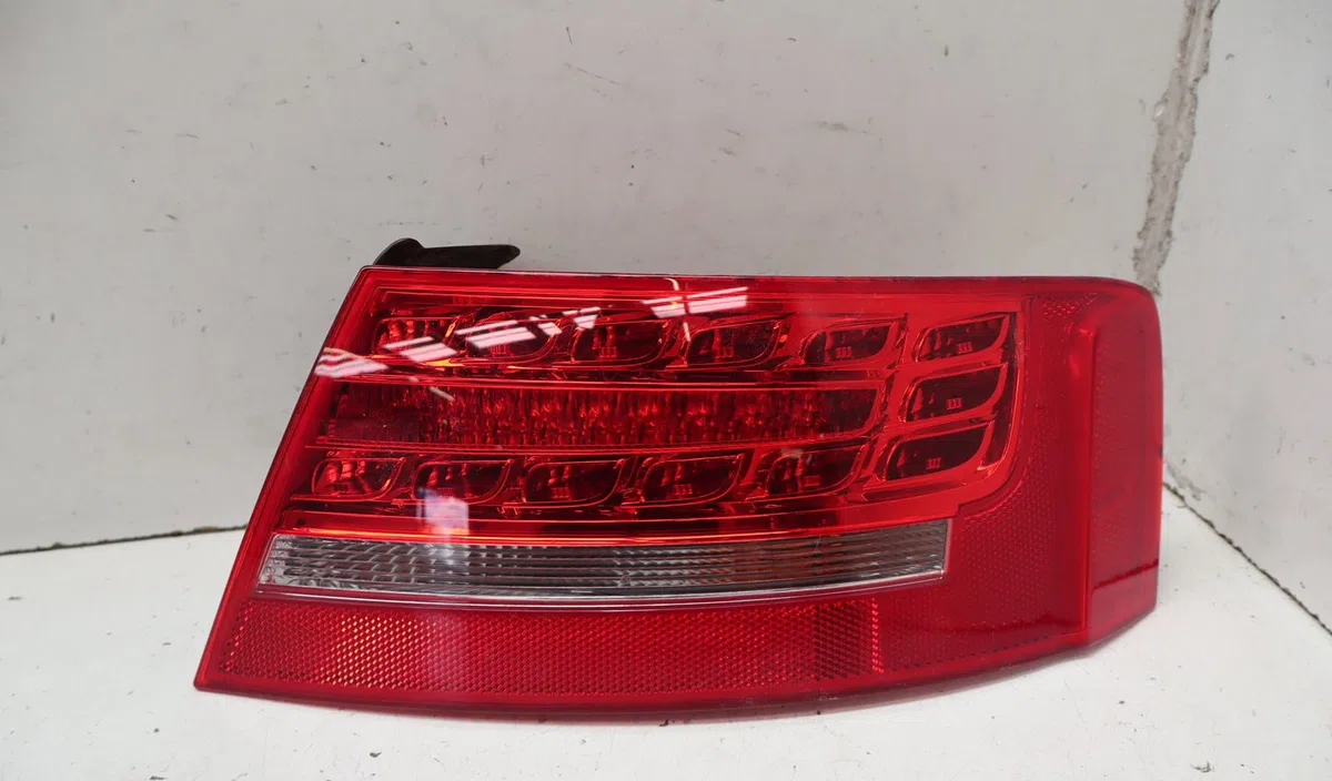 Feu arrière droit Audi A5 (8T3) 2.0 tdi (2011-2017) occasion