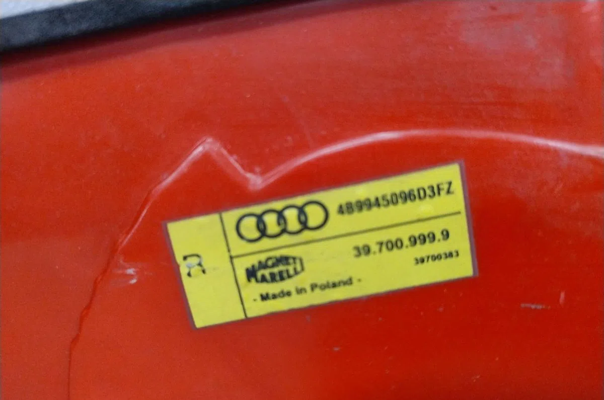 Feu arrière droit Audi A6 C5 Avant (4B5) 2.5 tdi quattro (2000-2005) occasion