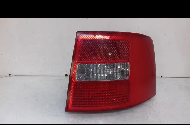 Feu arrière droit Audi A6 C5 Avant (4B5) 2.7 t quattro (1997-2005) occasion