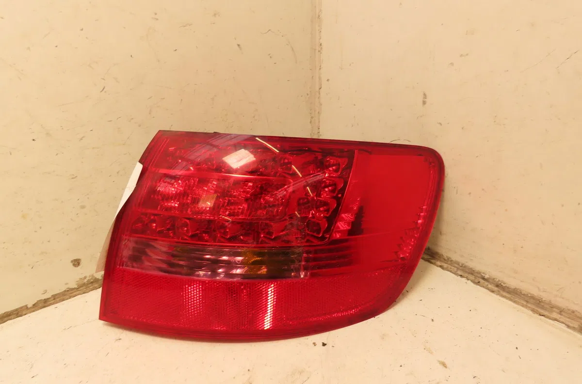 Feu arrière droit Audi A6 C6 Avant (4F5) 2.7 tdi (2005-2011) occasion