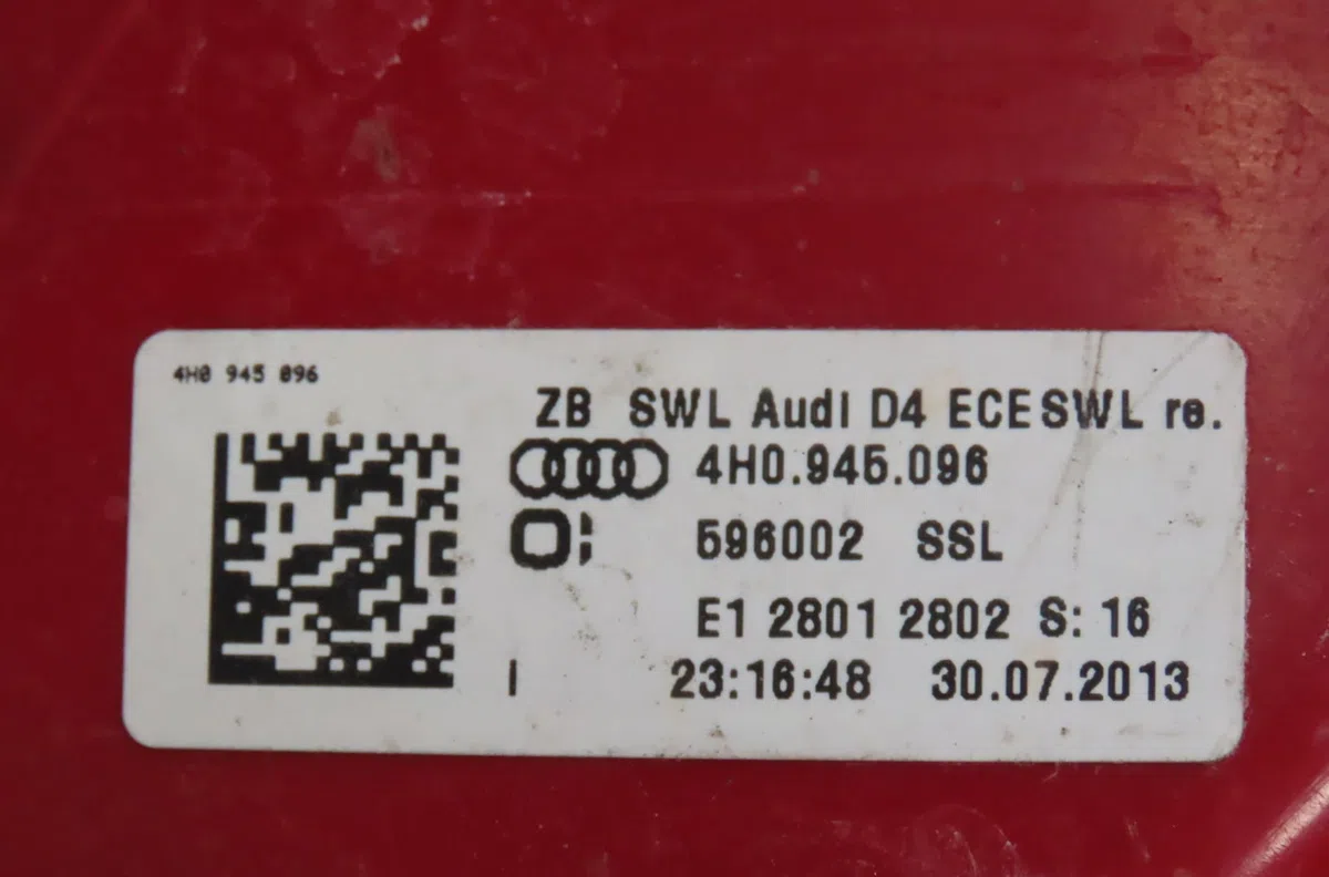 Feu arrière droit Audi A8 D4 (4H2, 4H8, 4HC, 4HL) 3.0 tdi quattro (2010-2015) occasion