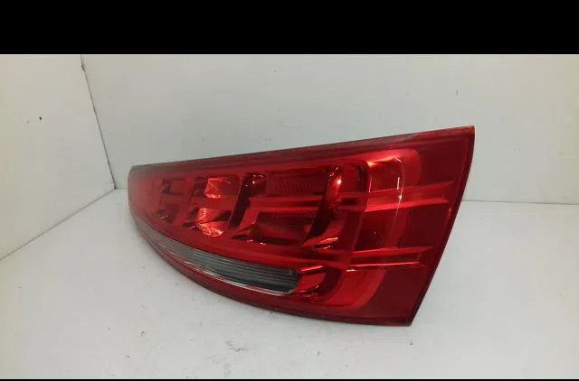 Feu arrière droit Audi Q3 (8UB, 8UG) 1.4 tsi (2013-2018) occasion
