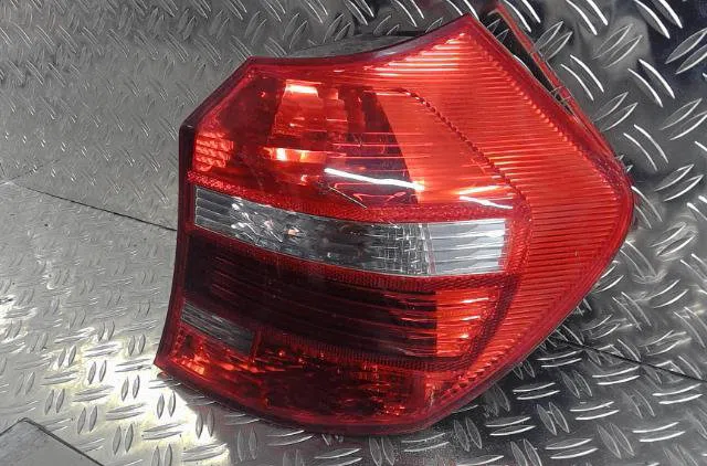 Feu arrière droit Bmw 1 (E81) 118 d (2006-2011) 3 portes occasion