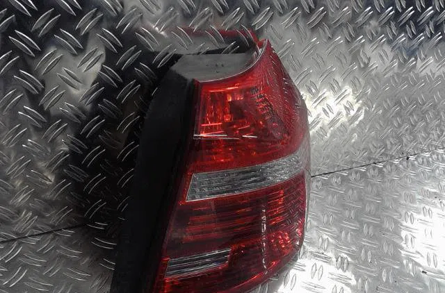 Feu arrière droit Bmw 1 (E81) 118 d (2006-2011) 3 portes occasion