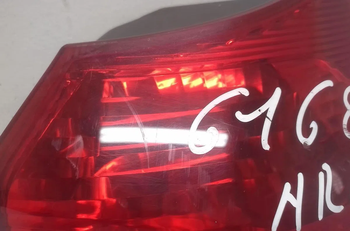 Feu arrière droit Bmw 1 (E87) 118 d (2004-2007) 5 portes occasion