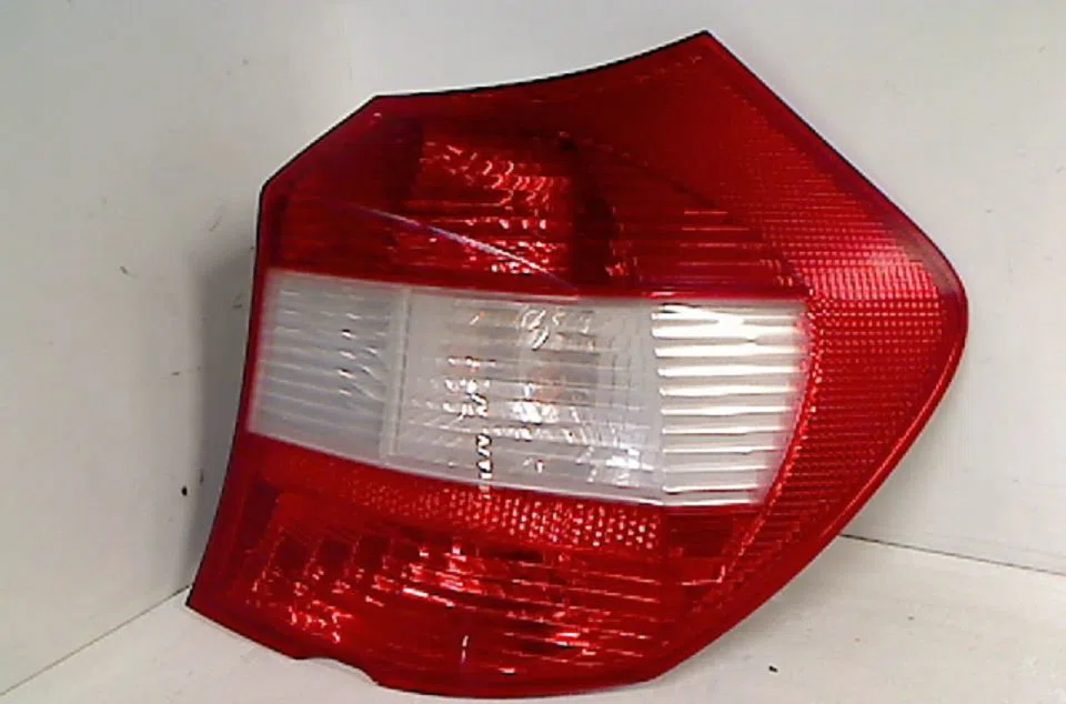 Feu arrière droit Bmw 1 (E87) 118 d (2004-2007) occasion