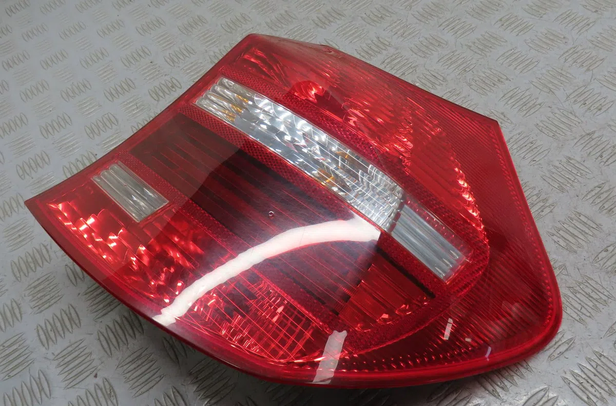 Feu arrière droit Bmw 1 (E87) 123 d (2007-2011) occasion