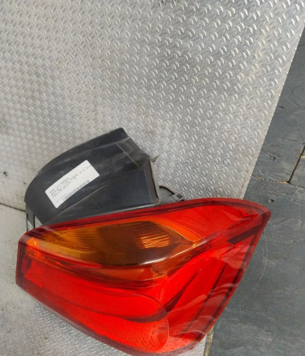 Feu arrière droit Bmw 1 (F20) 120 d (2011-2015) occasion