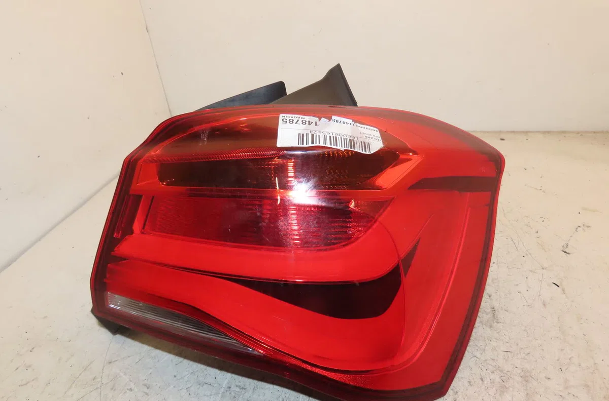 Feu arrière droit Bmw 1 (F20) 125 d (2012-2019) occasion