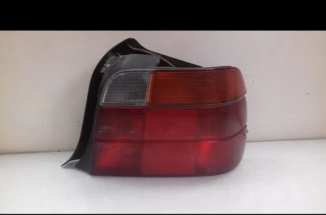 Feu arrière droit Bmw 3 Compact (E36) 316 i (1994-2000) occasion