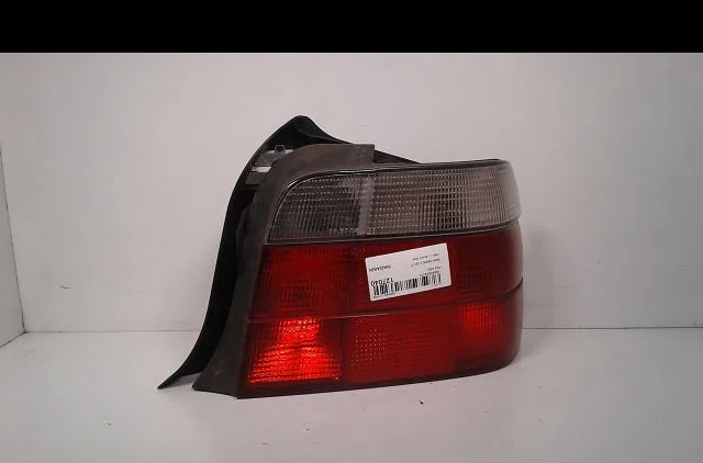 Feu arrière droit Bmw 3 Compact (E36) 323 ti (1997-2000) occasion