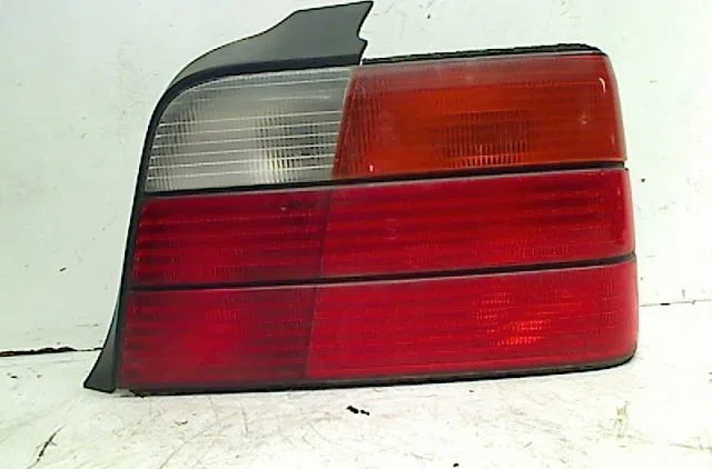 Feu arrière droit Bmw 3 (E36) 325 tds (1993-1998) occasion