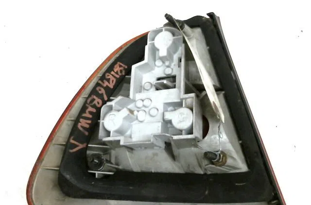Feu arrière droit Bmw 3 Touring (E46) 325 xi (2000-2005) occasion