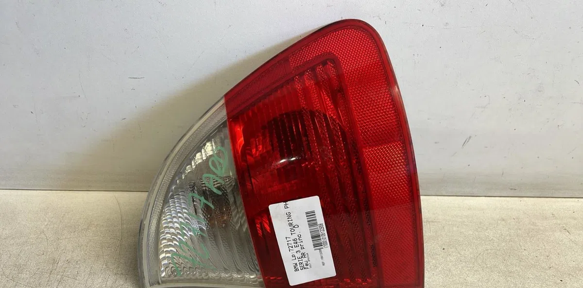 Feu arrière droit Bmw 3 Touring (E46) 330 d (1999-2005) occasion