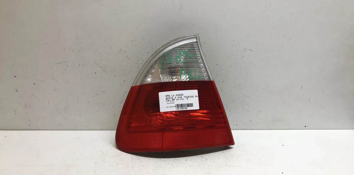 Feu arrière droit Bmw 3 Touring (E46) 330 xd (2000-2003) occasion