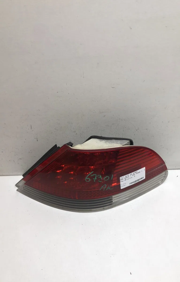 Feu arrière droit Bmw 7 (E65, E66, E67) 730 d (2003-2008) occasion