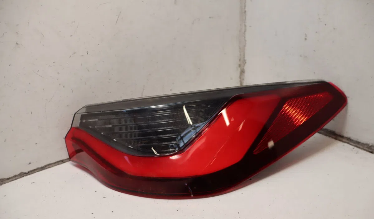 Feu arrière droit Bmw I4 (G26) Edrive40 (2021) occasion