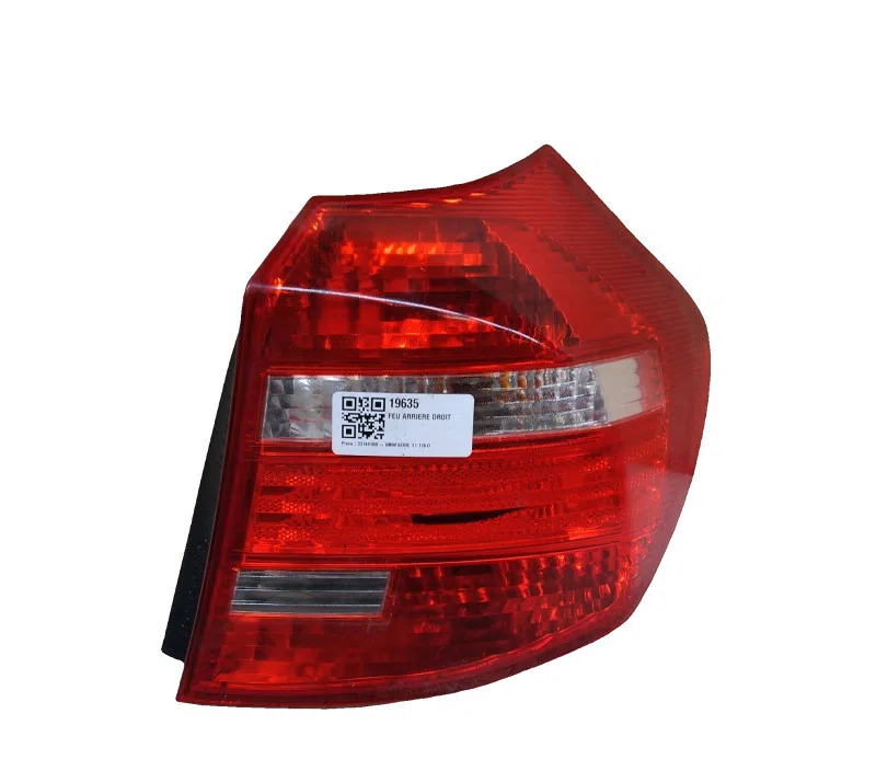 FEU ARRIERE DROIT BMW SERIE 1 I 63217164956