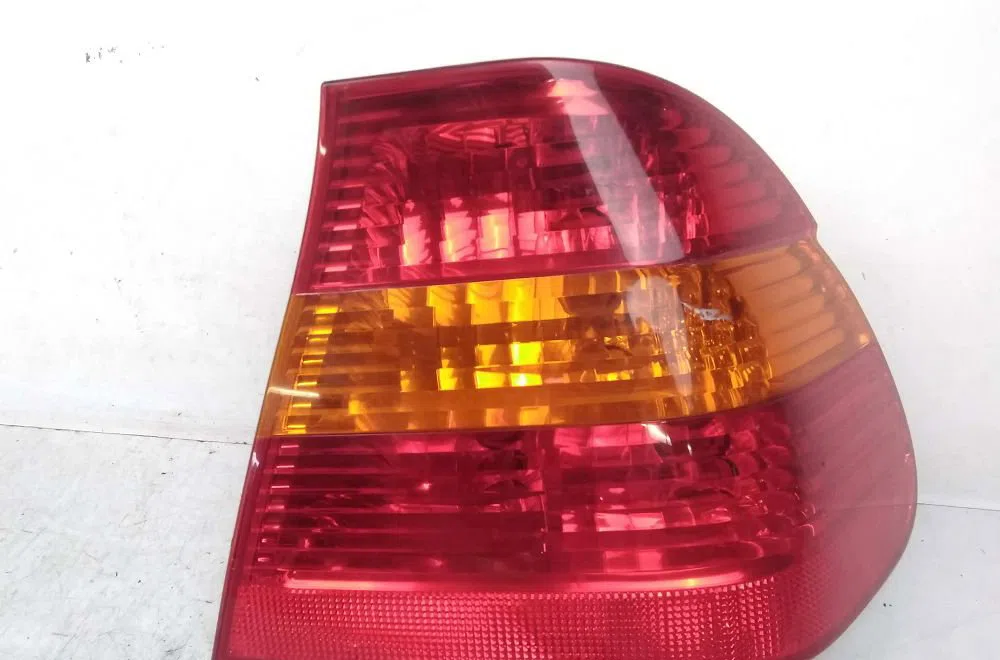 Feu arrière droit BMW SERIE 3 2002 occasion