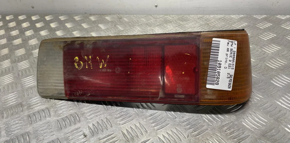 Feu arrière droit BMW SERIE 3 E21 occasion