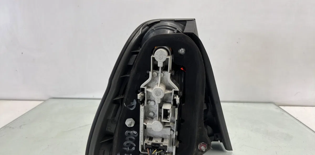 Feu arrière droit BMW SERIE 3 E46 COMPACT PHASE 2 occasion