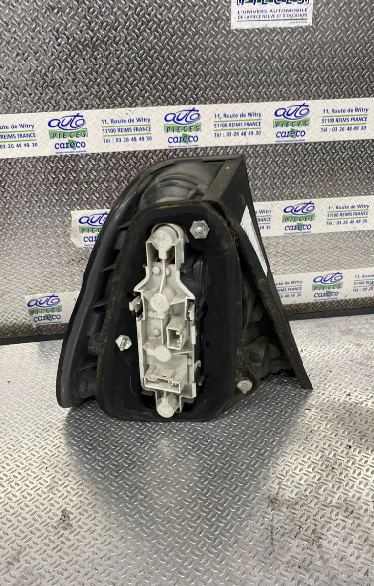 Feu arrière droit BMW SERIE 3 E46  SERIE 3 E46 COMPACT PHASE 2 occasion