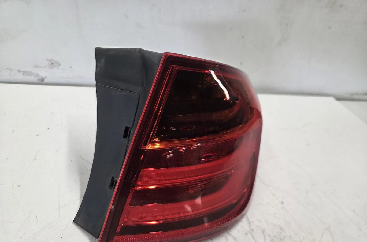 Feu arrière droit BMW SERIE 3 F31 TOURING PHASE 1 BREAK occasion