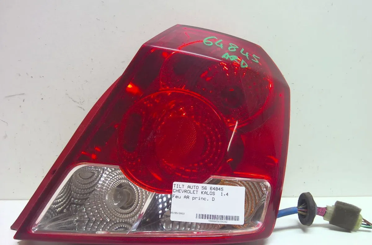 Feu arrière droit Chevrolet AVEO - KALOS 3-5 portes (T200) 1.4 16v (2003-2008) occasion