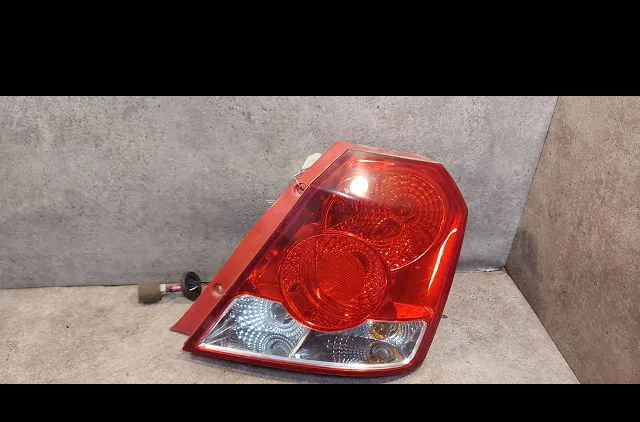 Feu arrière droit Chevrolet AVEO - KALOS 3-5 portes (T200) 1.4 (2005-2008) occasion