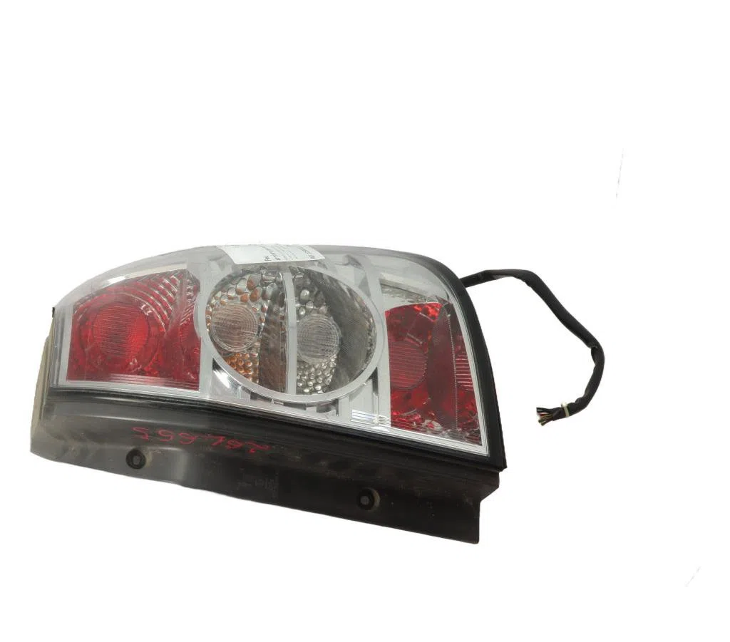 Feu arrière droit Chevrolet CAPTIVA (C100, C140) 2.0 d 4wd (2006-2009) occasion