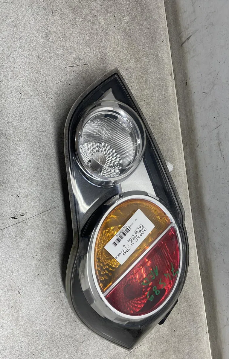 Feu arrière droit Chevrolet SPARK (M300) 1.0 (2010) 5 portes occasion