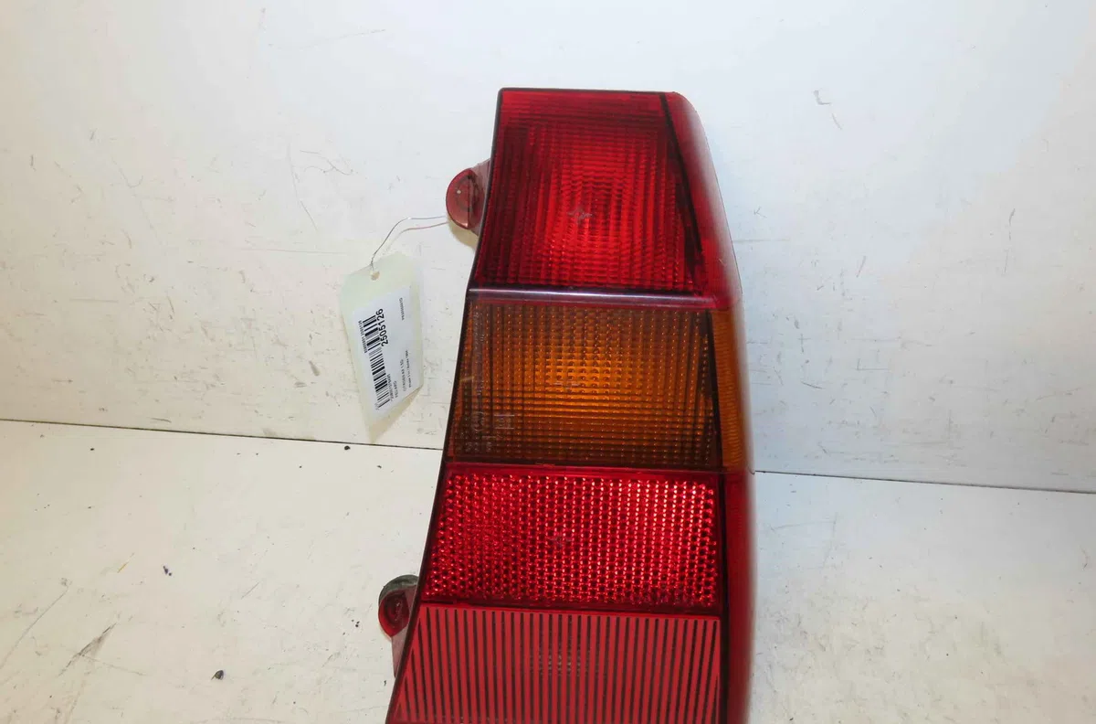 Feu arrière droit CITROEN AX occasion