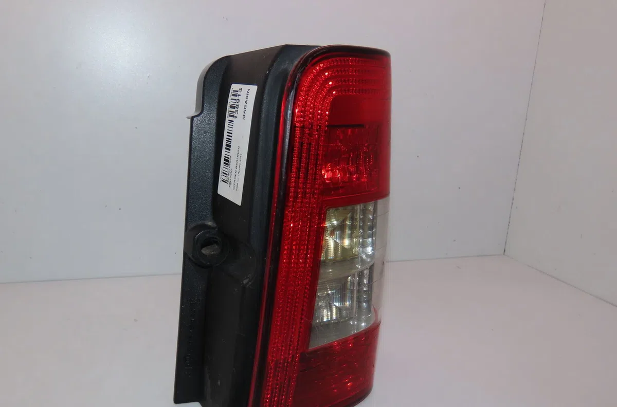 Feu arrière droit Citroen BERLINGO - BERLINGO FIRST Camionnette-Monospace (M_) 1.6 hdi 75 (mb9hw) (2005-2011) 3 portes o