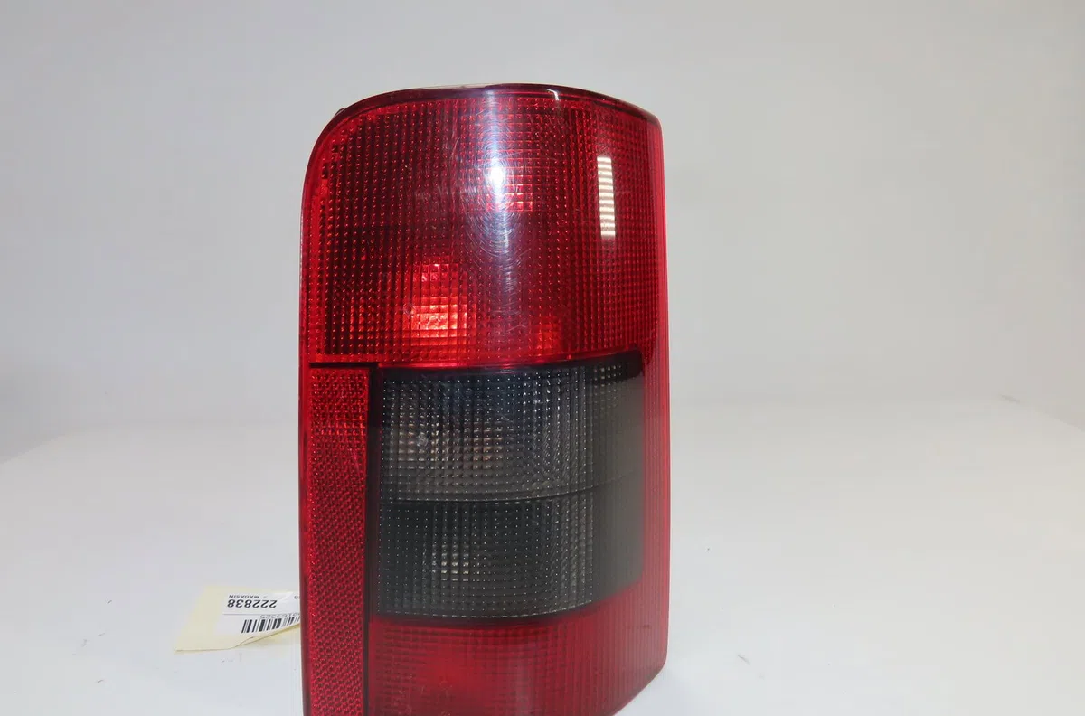 Feu arrière droit Citroen BERLINGO - BERLINGO FIRST Monospace (MF_, GJK_, GFK_) 1.9 d (mfwjz) (1998-2005) 3 portes occas