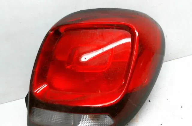Feu arrière droit Citroen C1 II (PA_, PS_) 1.0 vti 68 (2014) occasion