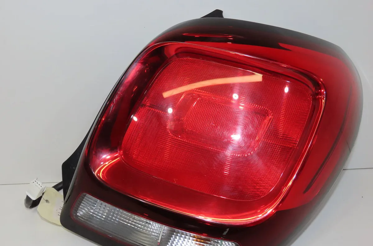 Feu arrière droit Citroen C1 II (PA_, PS_) 1.0 vti 68 (2014) occasion