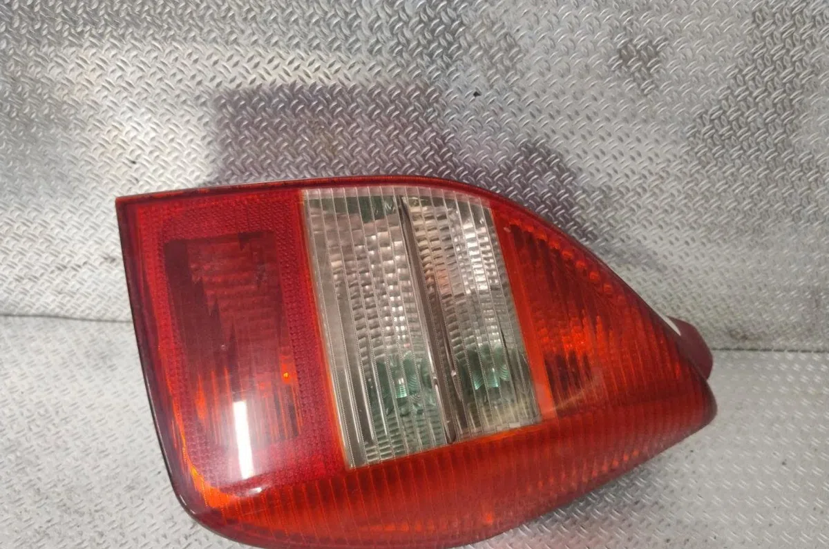 Feu arrière droit Citroen C2 (JM_) 1.1 (2003-2012) 3 portes occasion