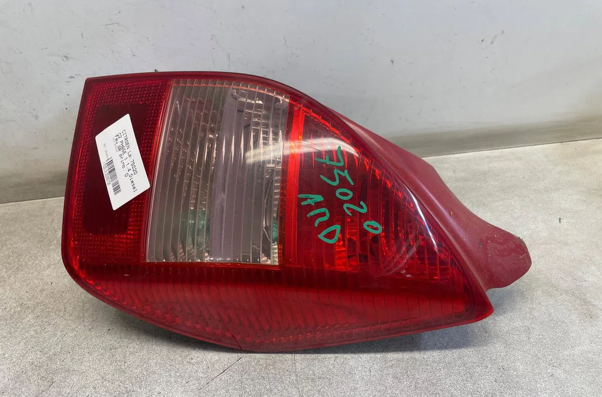 Feu arrière droit Citroen C2 (JM_) 1.4 hdi (2003-2009) 3 portes occasion