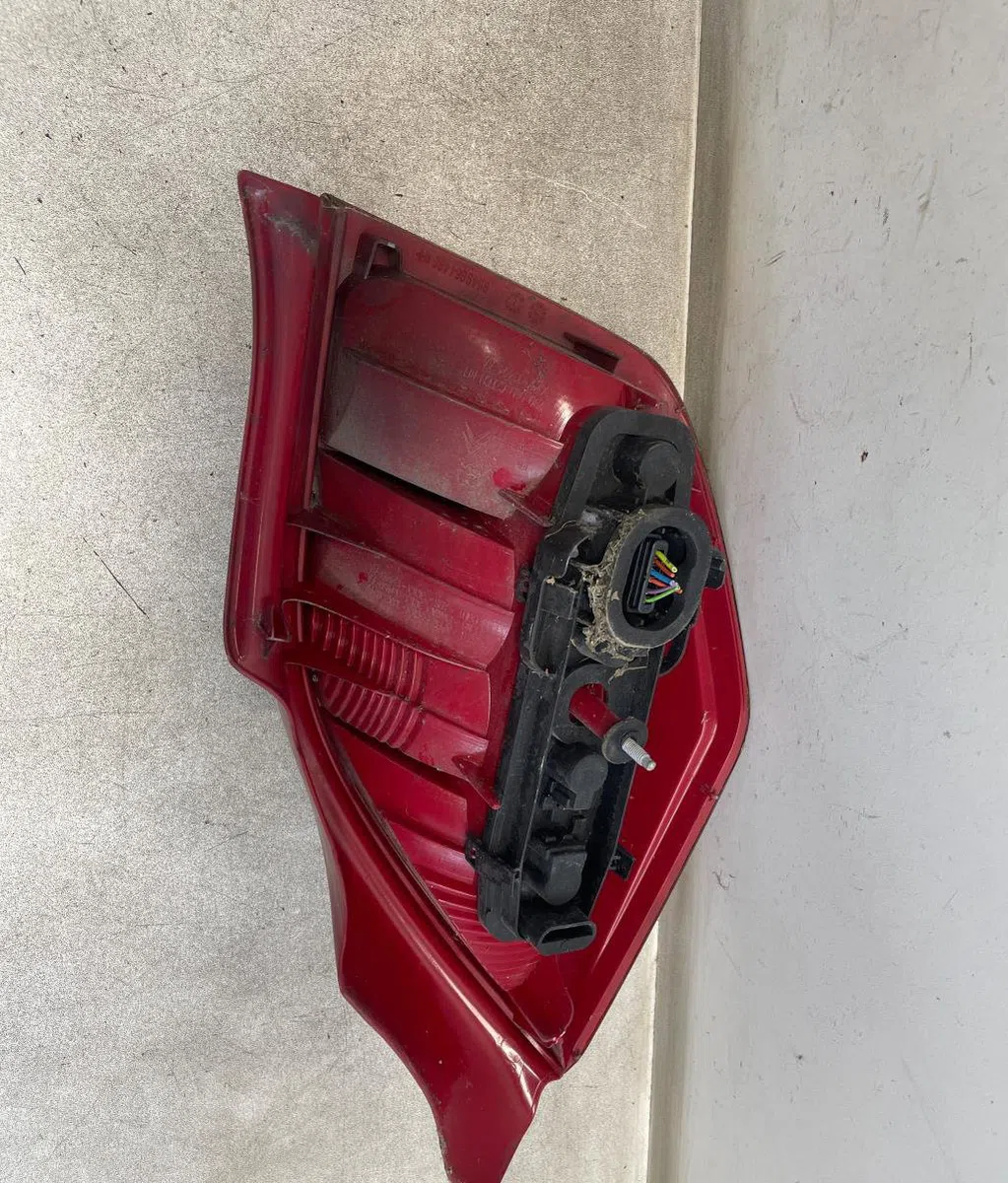 Feu arrière droit Citroen C2 (JM_) 1.4 hdi (2003-2009) 3 portes occasion