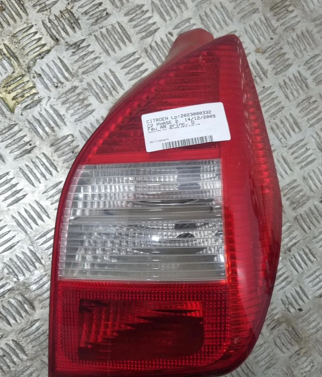 Feu arrière droit CITROEN C2 PHASE 2 occasion