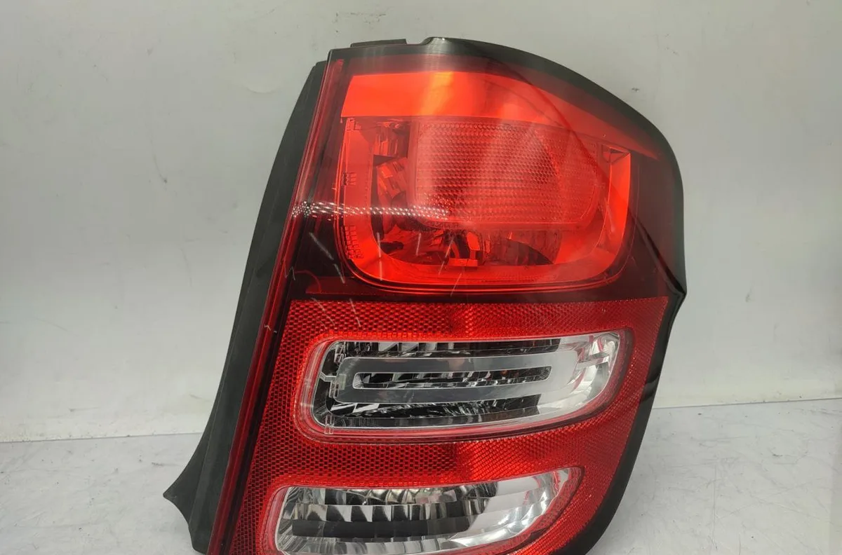 Feu arrière droit CITROEN C3 2 PHASE 1 occasion