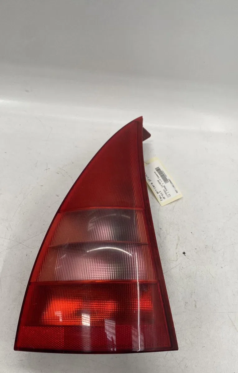 Feu arrière droit Citroen C3 I (FC_, FN_) 1.4 i (2002-2010) 5 portes occasion