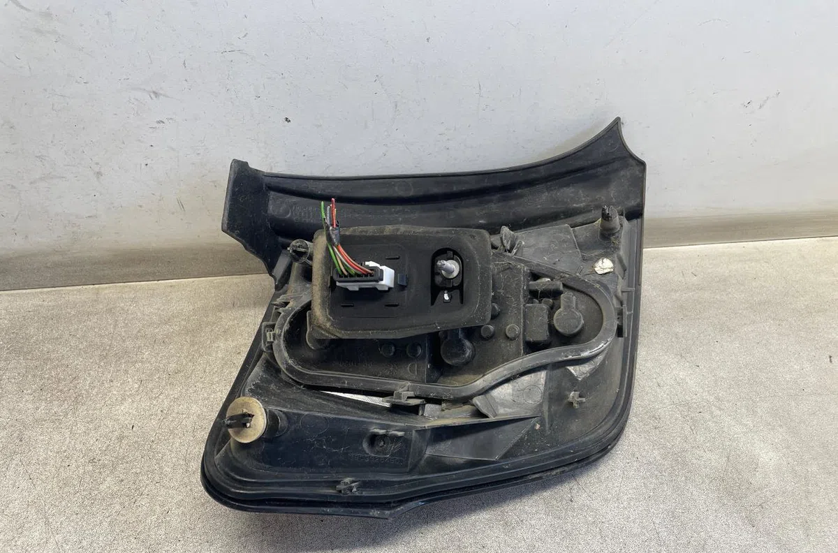 Feu arrière droit Citroen C3 II (SC_) 1.0 vti 68 (2012) 5 portes occasion