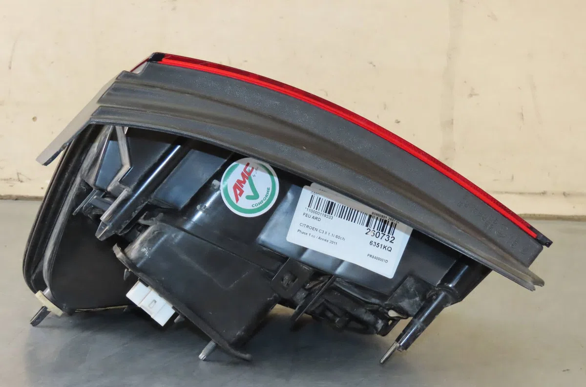 Feu arrière droit Citroen C3 II (SC_) 1.1 i (2009-2013) occasion