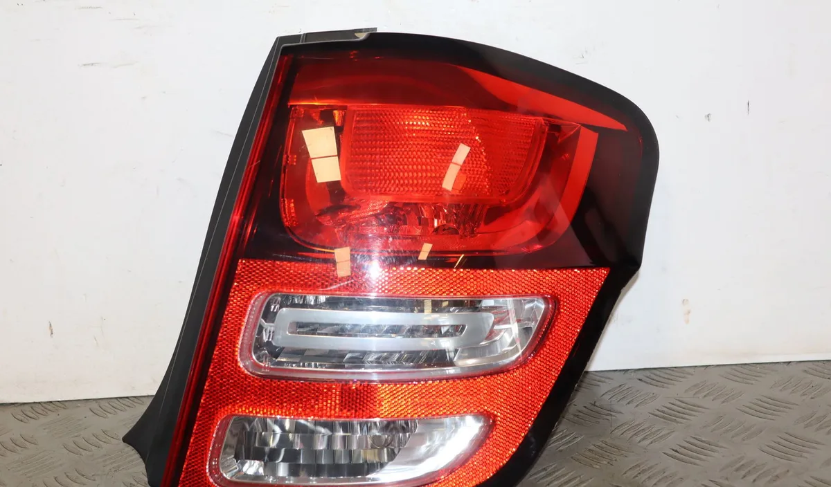 Feu arrière droit Citroen C3 II (SC_) 1.4 (2009-2016) 5 portes occasion