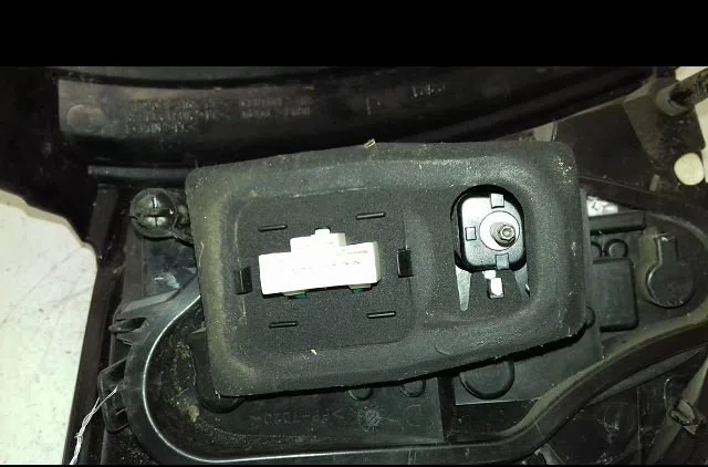 Feu arrière droit Citroën C3 II (SC_) 1.6 vti 120 (2009) occasion