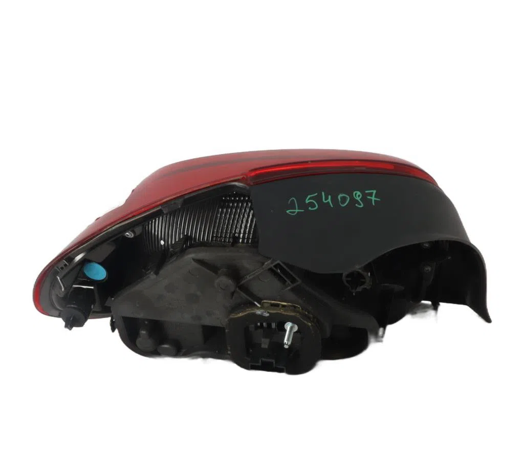 Feu arrière droit Citroen C3 III (SX) 1.2 puretech 82 (2018) 5 portes occasion