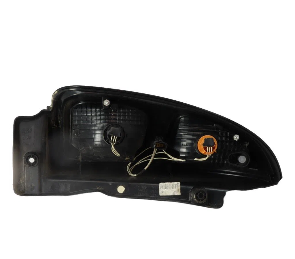 Feu arrière droit Citroen C3 PICASSO (SH_) 1.6 hdi (2009) 5 portes occasion
